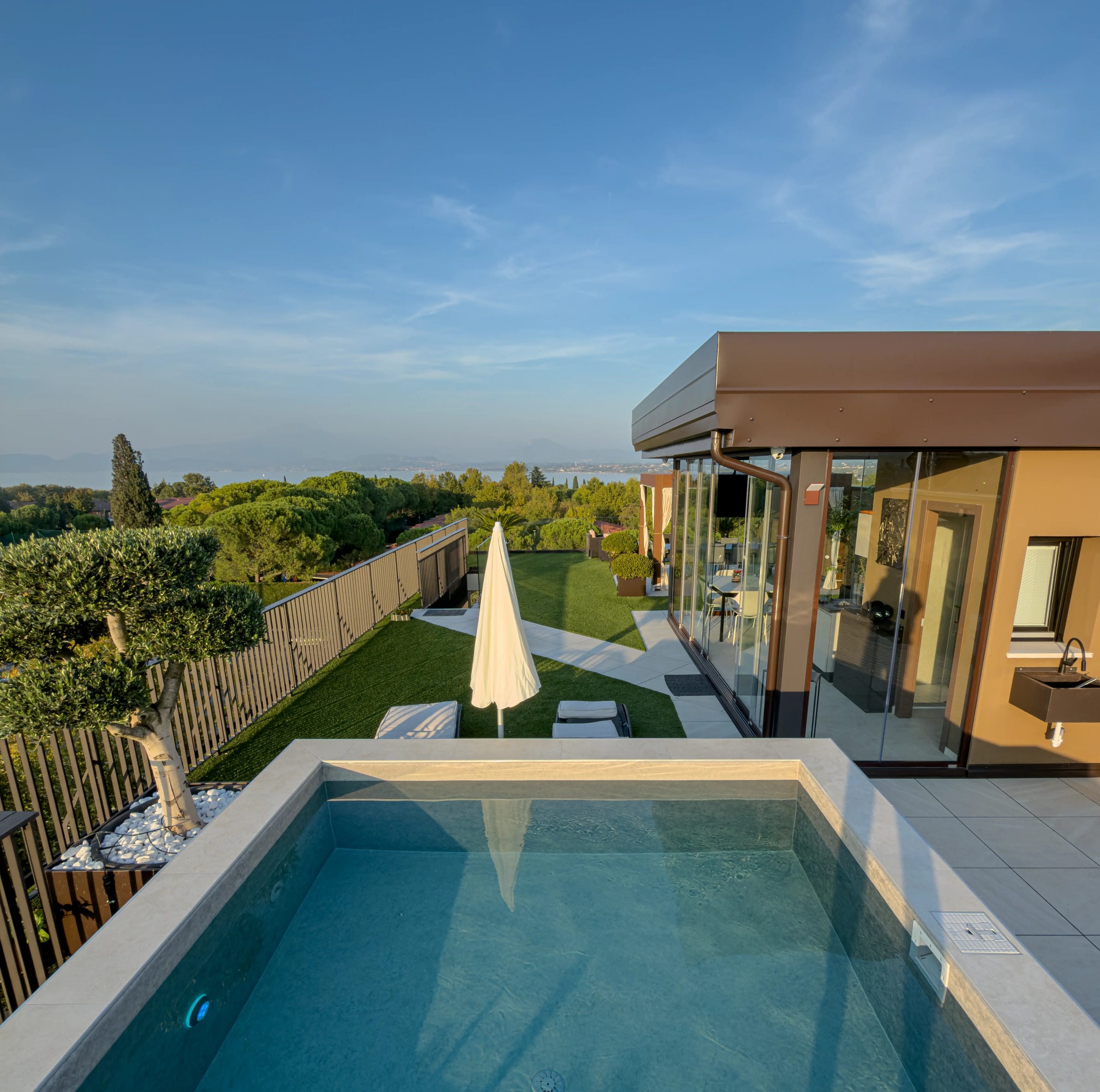 Piscina privata in copertura